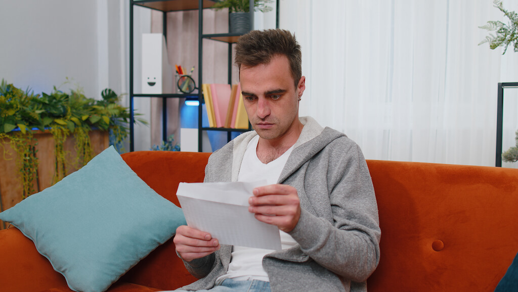 Opóźniony wniosek o 800+ z winy banku, czy warto się odwoływać?