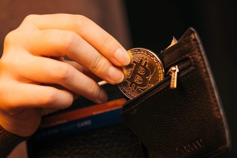 Jak legalnie sprzedać i rozliczyć Bitcoina? Odpowiadamy