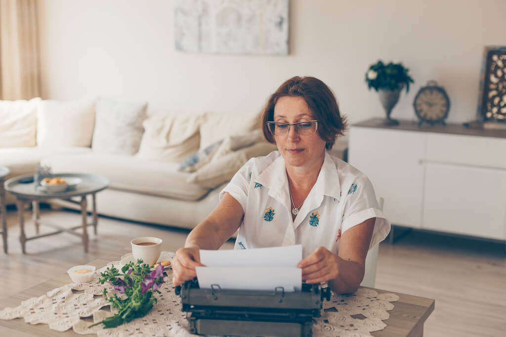 Wcześniejsza emerytura dla nauczycieli a limity dochodów i renta rodzinna