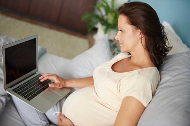 Ciąża po macierzyńskim - jak nie utracić świadczeń?