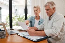Praca na pełen etat na emeryturze i ponowne przeliczenie wysokości emerytury